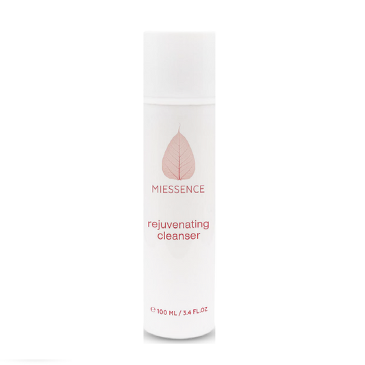 乾燥肌用 クレンザー（リジュビネィティング）